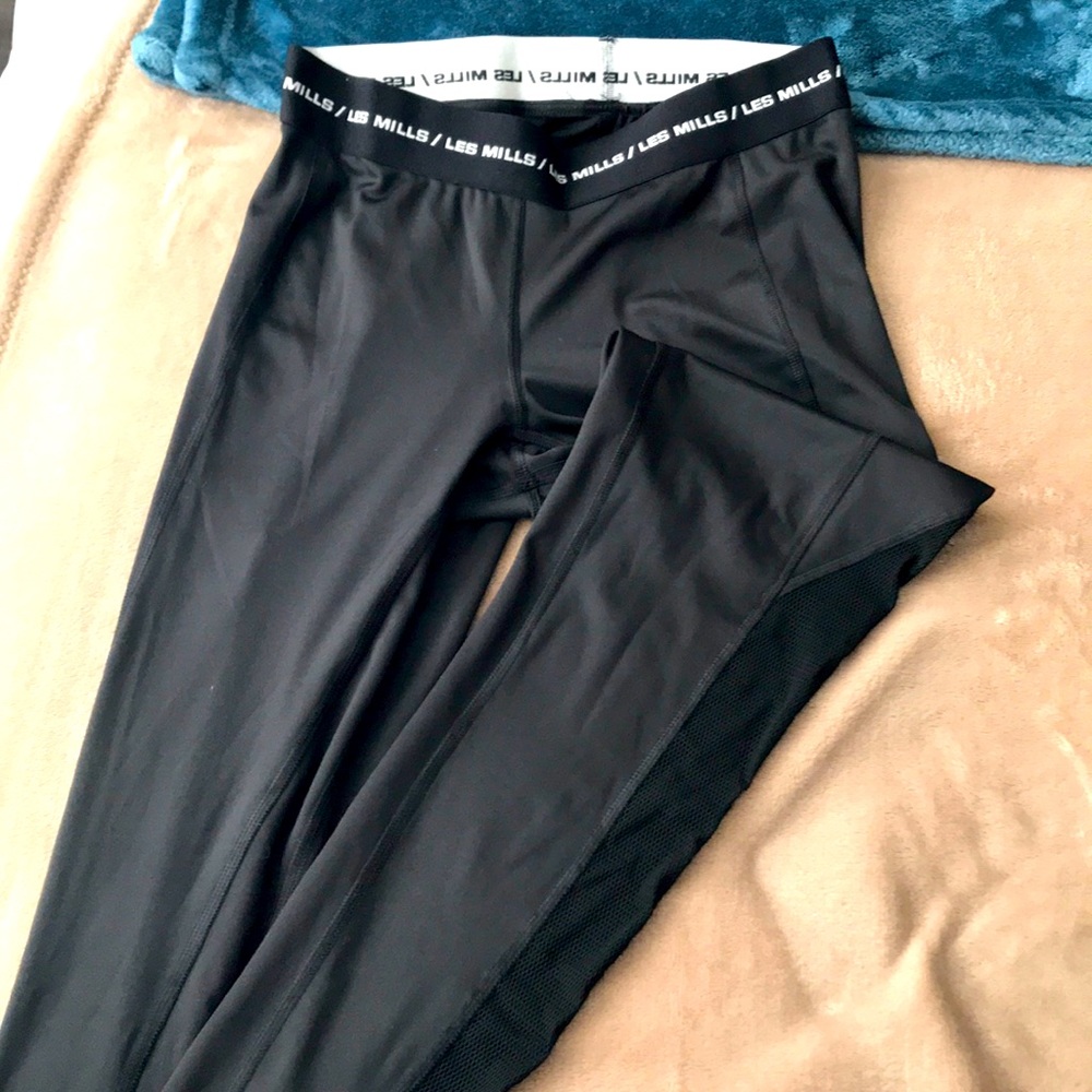 Black leggings